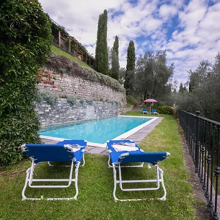 Griante Sleeps 15 Pool Air Con Villa