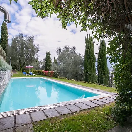 Villa Griante Sleeps 15 Pool Air Con *