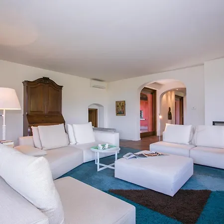 Griante Sleeps 15 Pool Air Con Cadenabbia